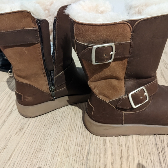 UGG boots, model Breida. Waterproof - Picture 2 of 5